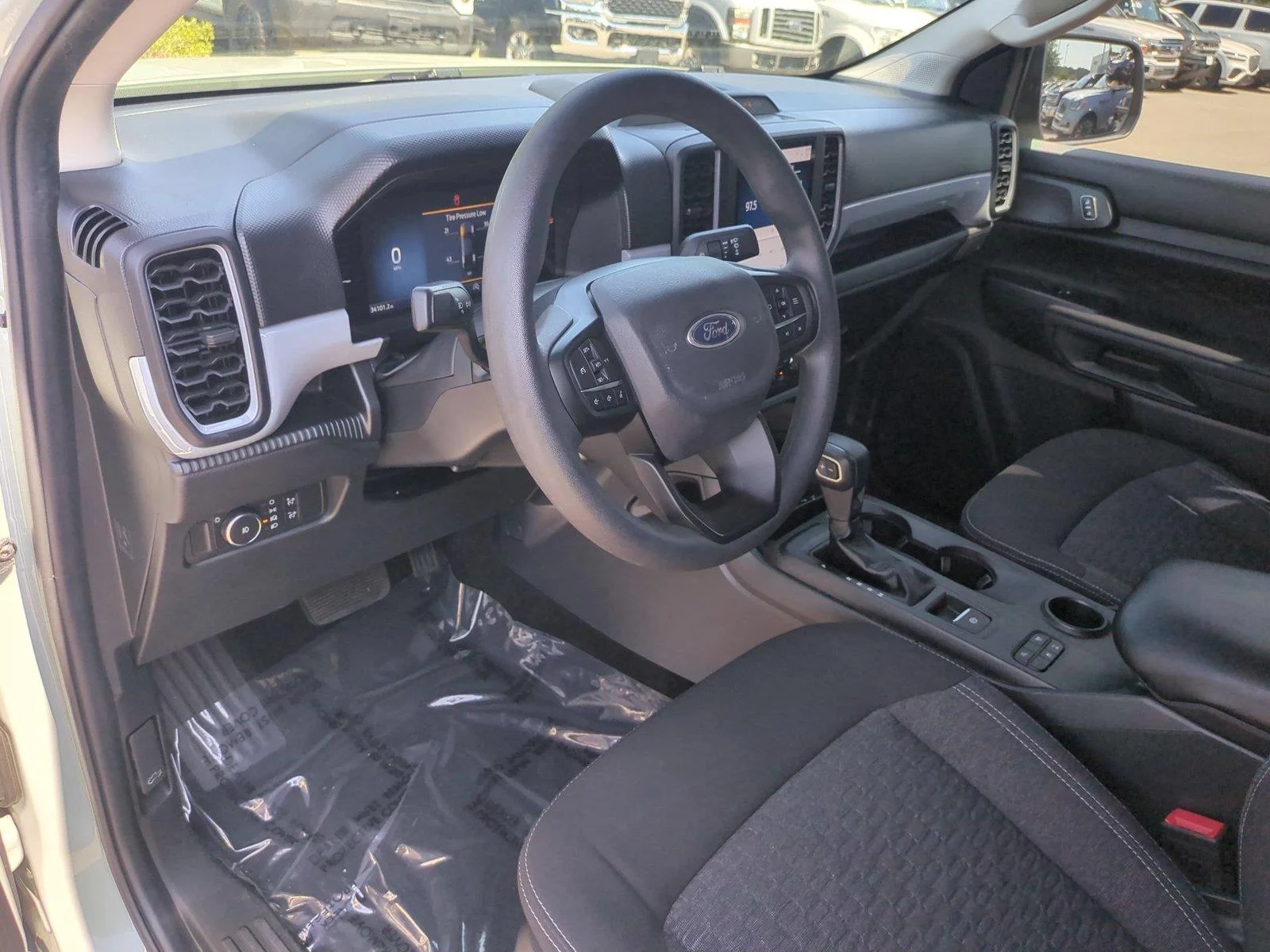 Used 2024 Cactus Gray Ford XL image 19