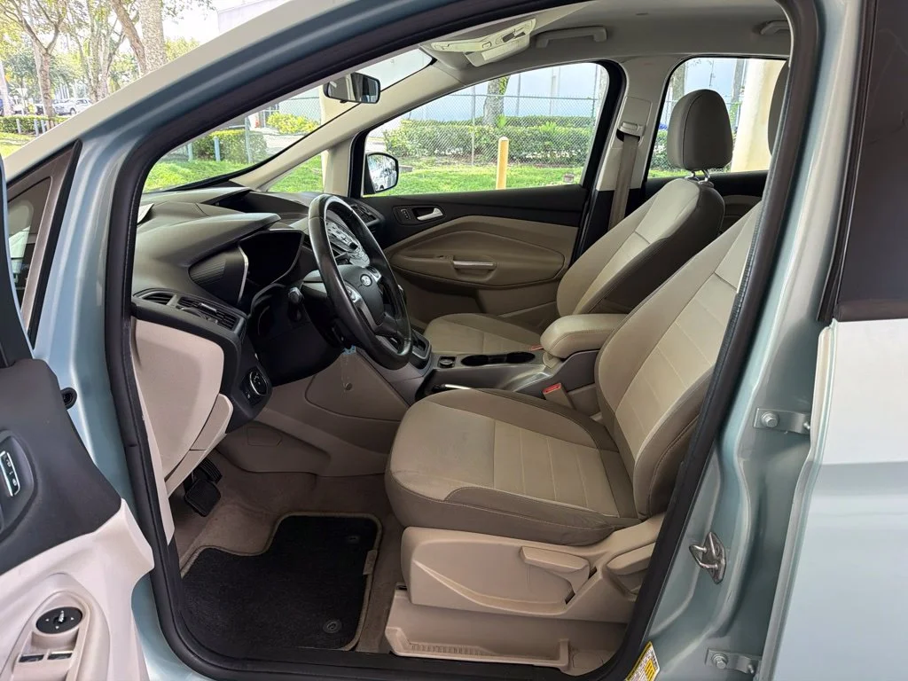 Used 2014 White Ford SE image 6