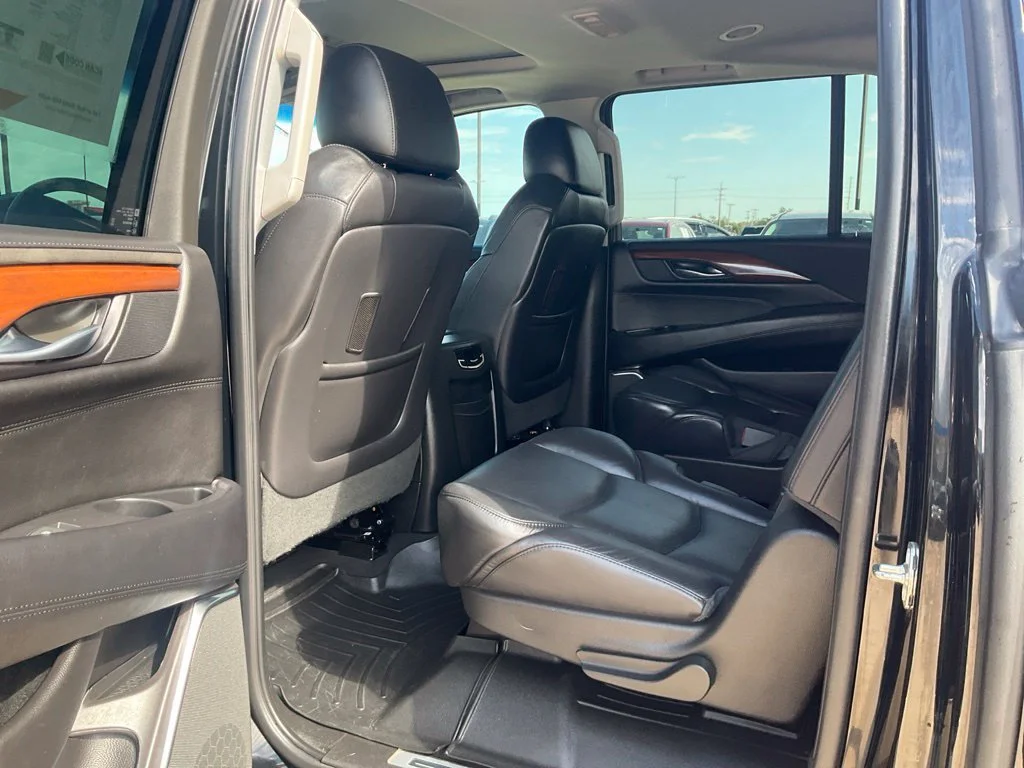 Used 2018 BLACK RAVEN Cadillac Luxury image 58