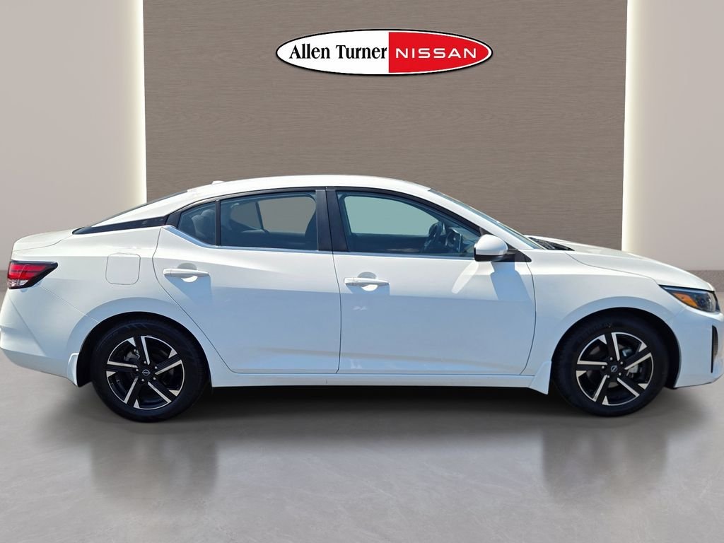 Used 2025 White Nissan SV image 7