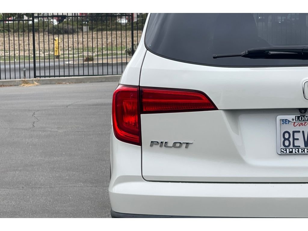 Certified Used 2018 White Diamond Pearl Honda EX image 45