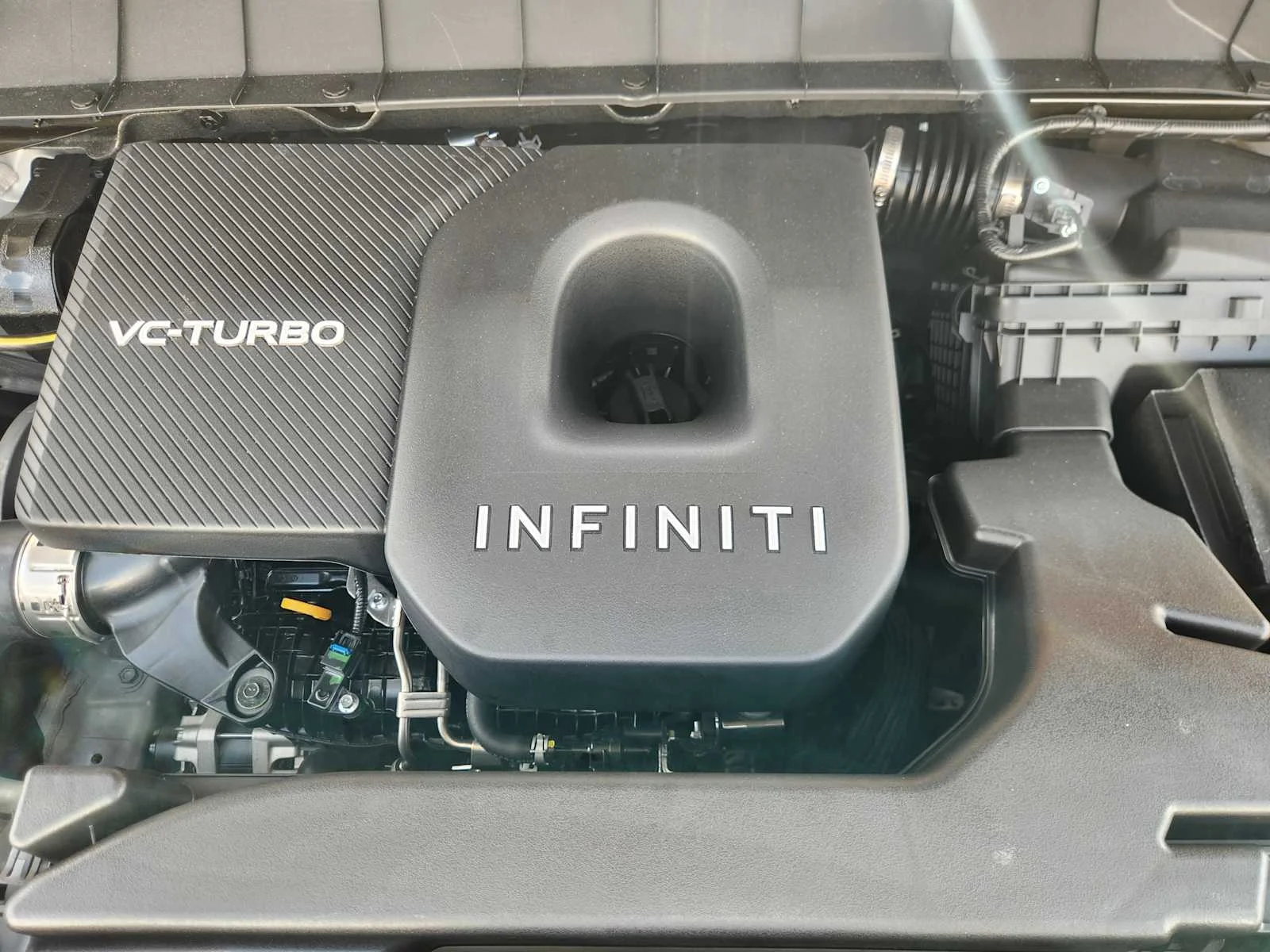 New 2027 HARBOR GRAY INFINITI Luxe FWD image 22