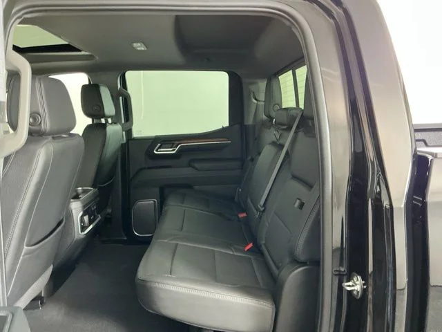 Used 2025 Black GMC Denali image 31