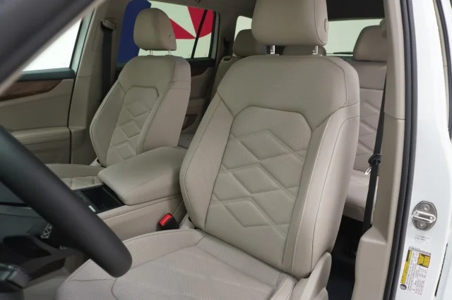 New 2026 Opal White Pearl Volkswagen 2.0T SE image 20