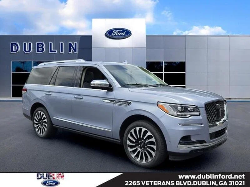 Used 2024 Chroma Crystal Blue Metallic Lincoln Black Label image 1