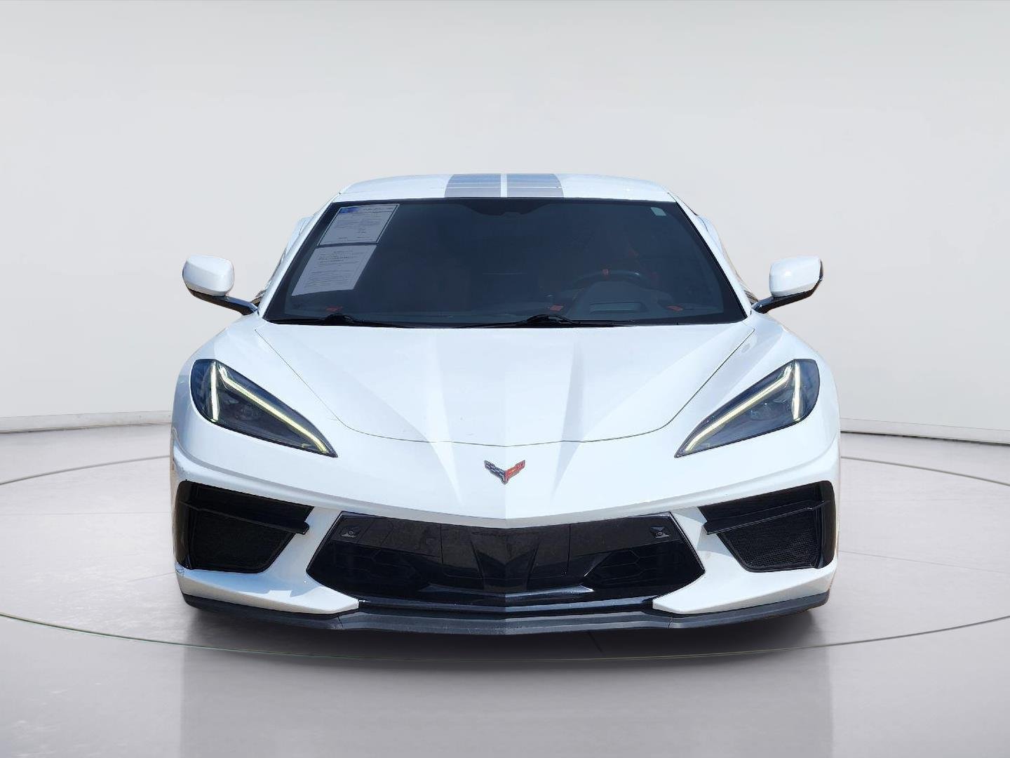 Used 2021 Arctic White Chevrolet 2LT image 2