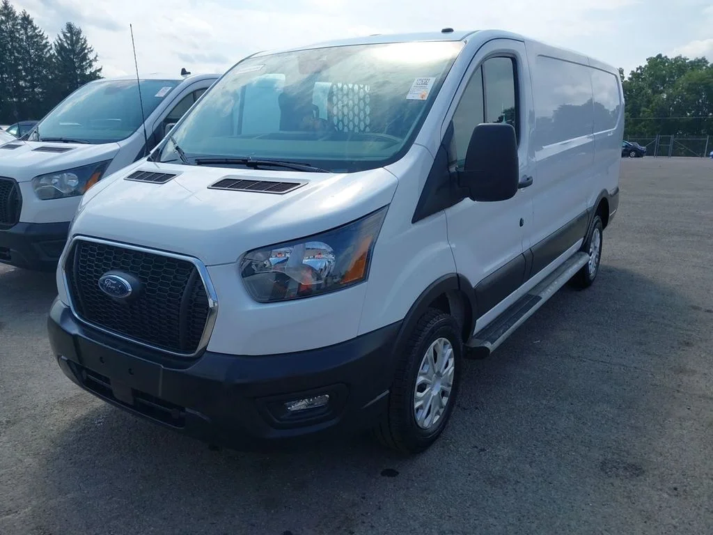 Used 2025 White Ford Base image 4