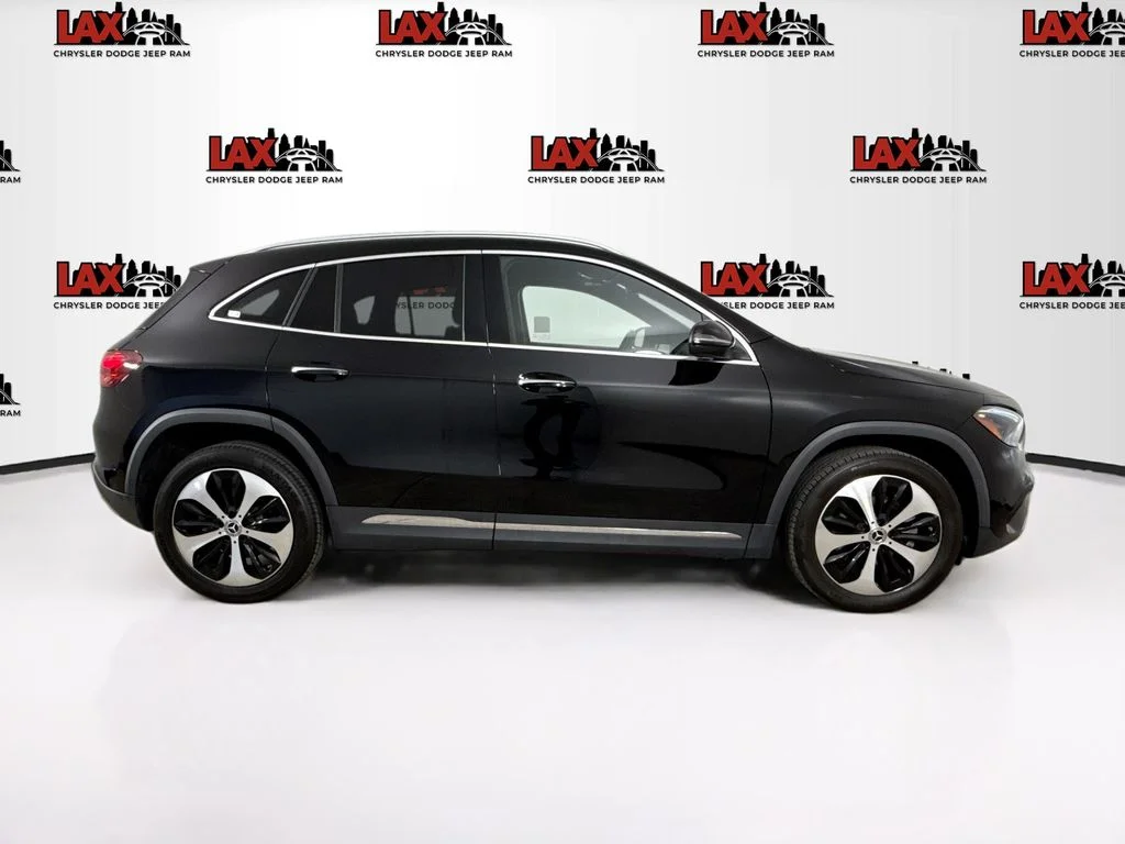 Used 2024  Mercedes-Benz GLA 250 image 8