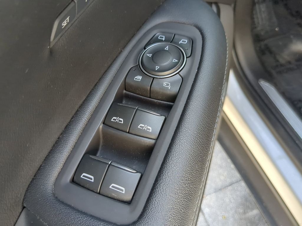 Used 2020 Silver Cadillac Sport image 19