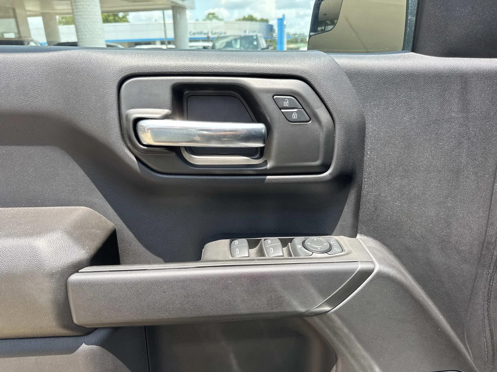 Used 2024 STERLING GRAY MET Chevrolet Custom image 19