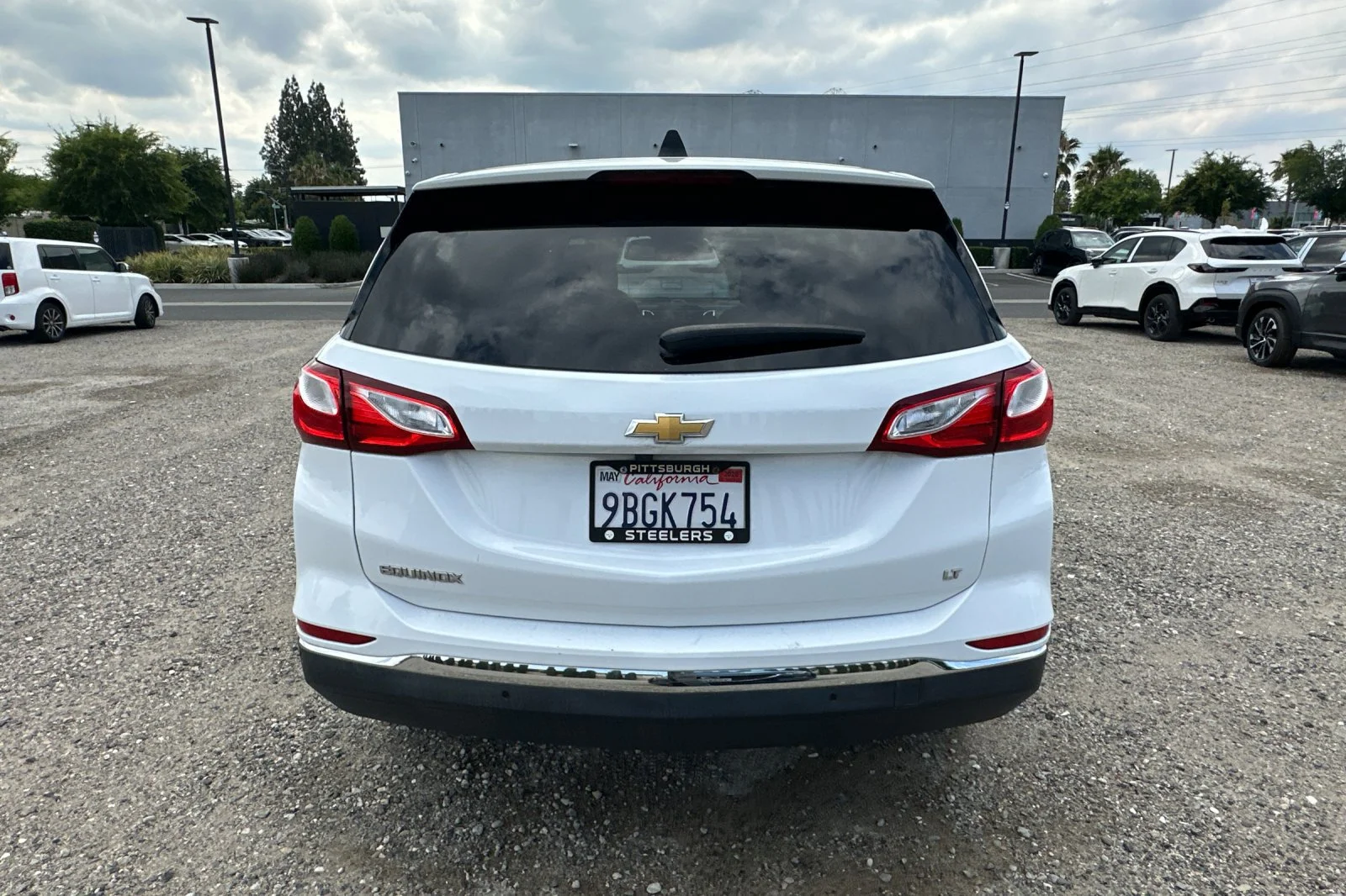 Used 2018 Summit White Chevrolet LT image 4