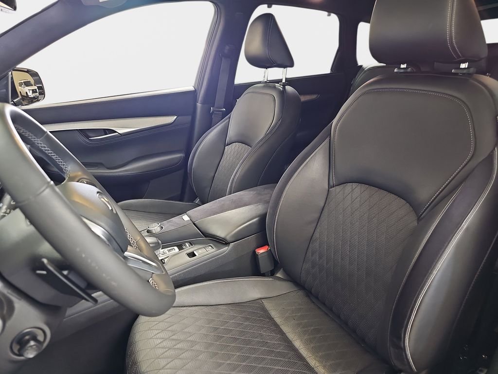Used 2022 Gray INFINITI Autograph image 18
