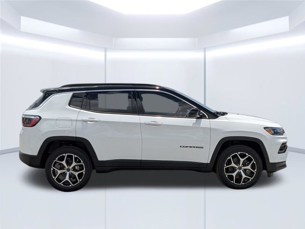 New 2026 Bright White Clear-Coat Exterior Paint Jeep Limited image 7