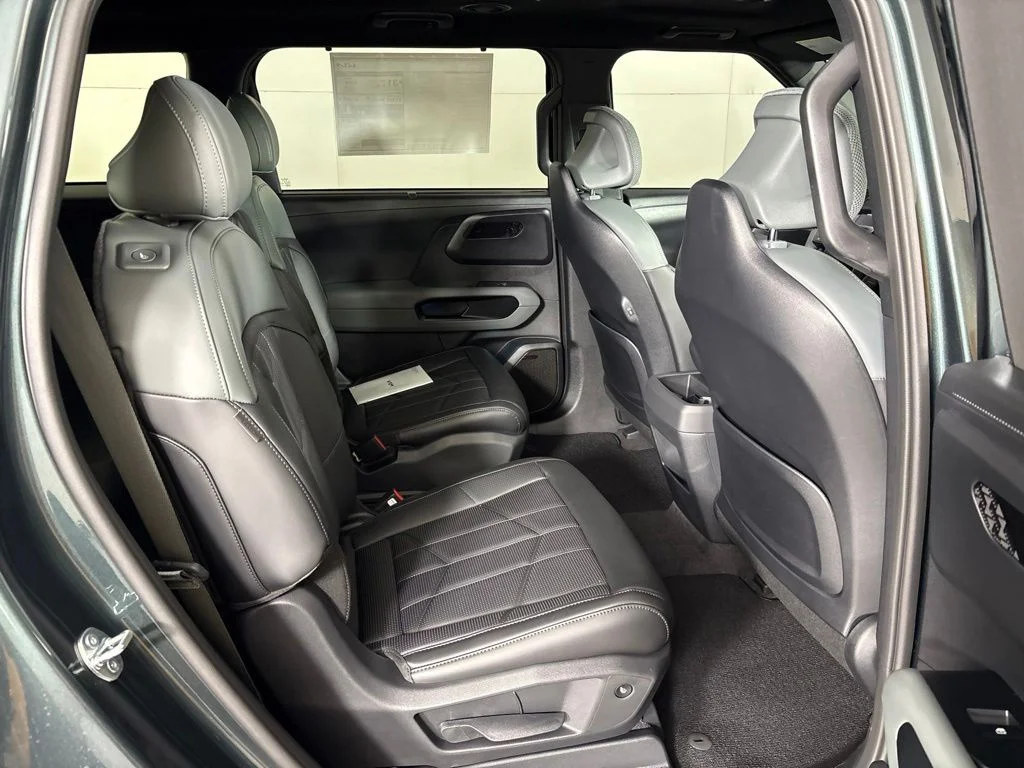 New 2027 Black Jade Green Kia X-LINE SX image 23