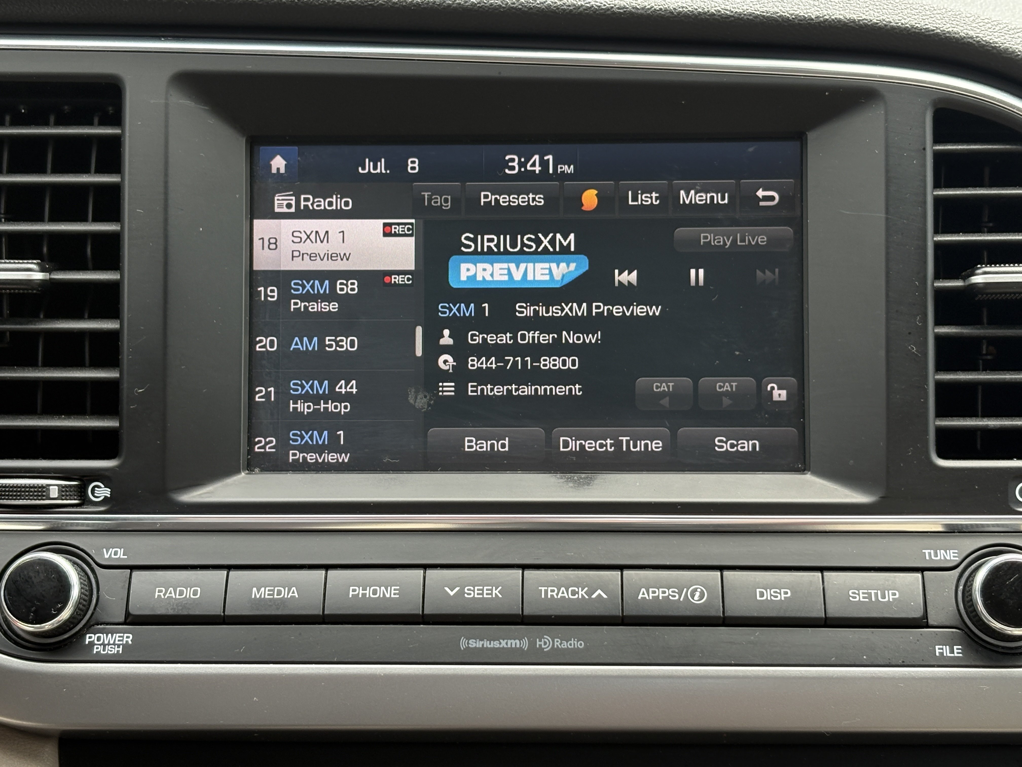 Used 2017 Scarlet Red Hyundai SE image 19