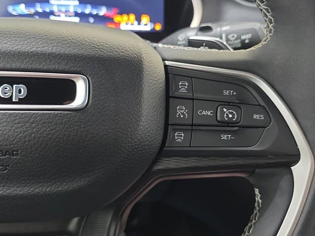 Used 2024 Silver Jeep Altitude X image 17