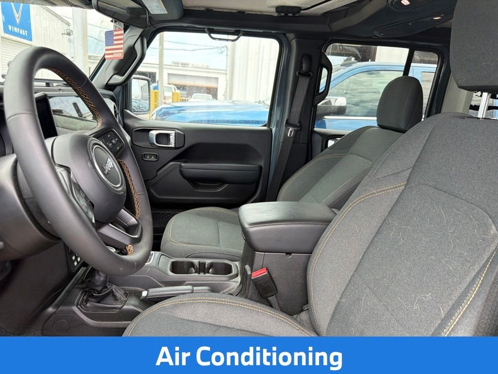 Used 2024 Gray Jeep Sport S image 11