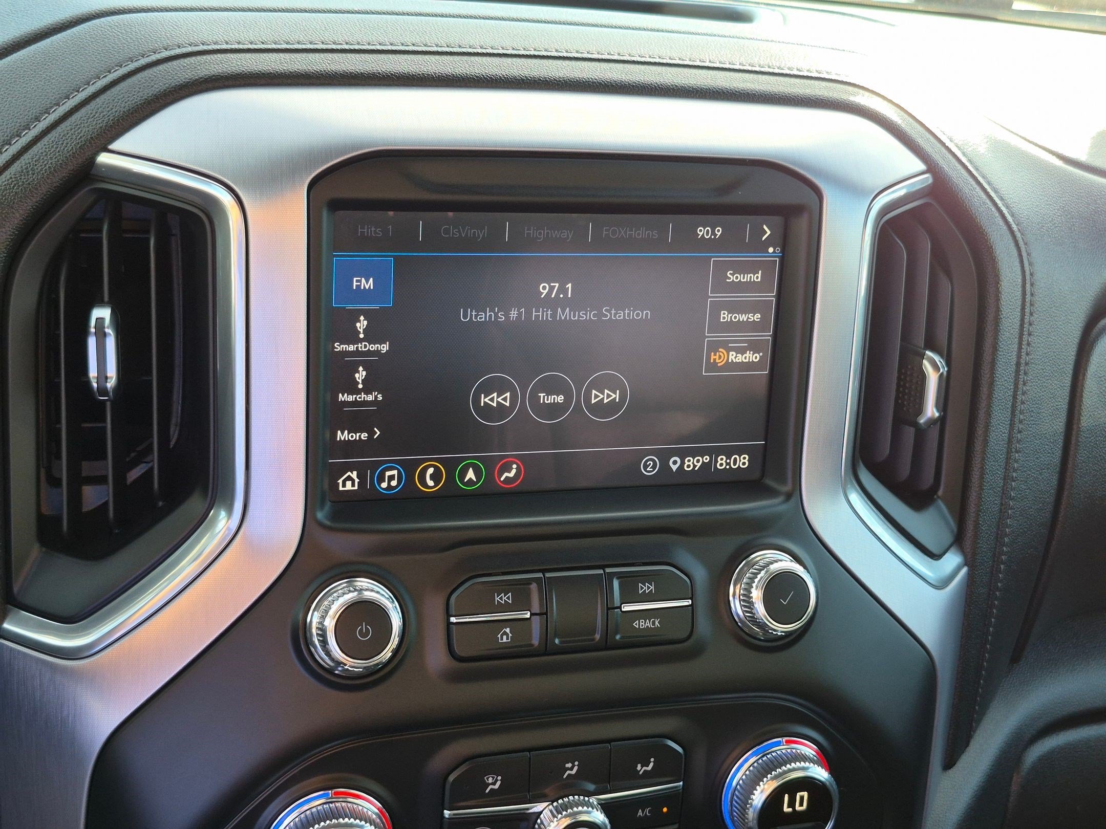 Used 2020 Onyx Black GMC SLT image 22