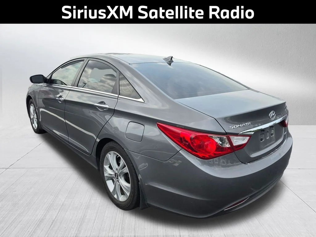 Used 2013 Gray Hyundai Limited image 8