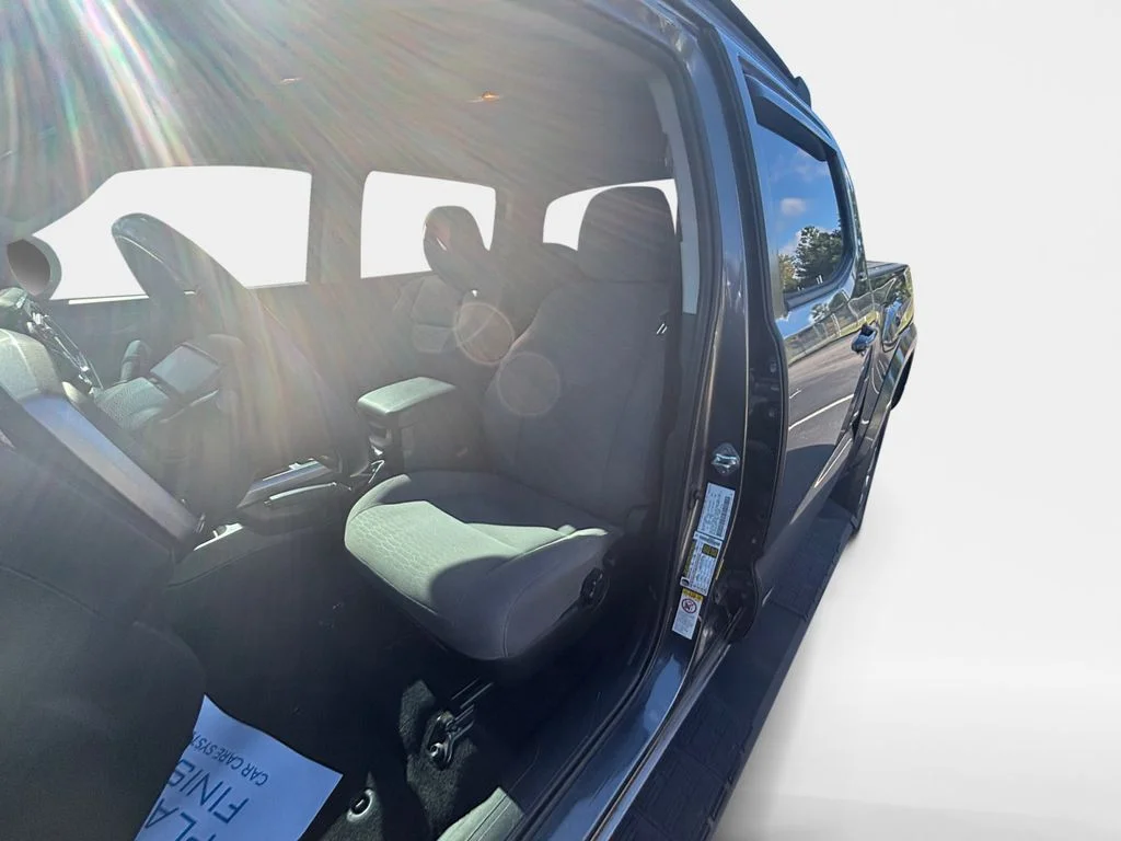 Used 2019 Gray Toyota SR5 image 23