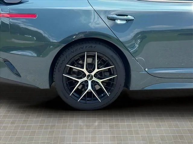 Used 2022 Green Kia GT-Line image 15