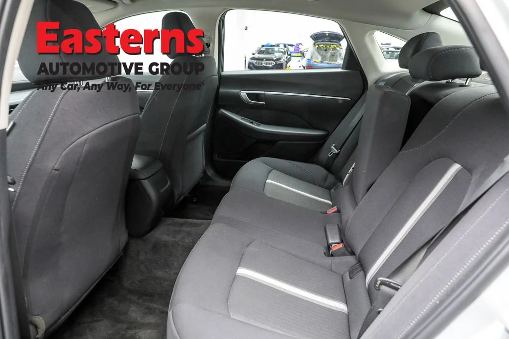 Used 2024 Silver Hyundai SEL image 20