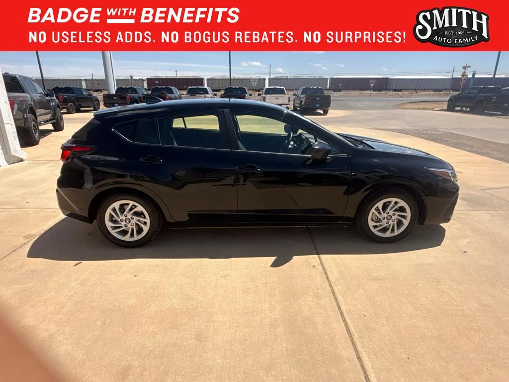 Used 2025 Crystal Black Silica Subaru Base image 3