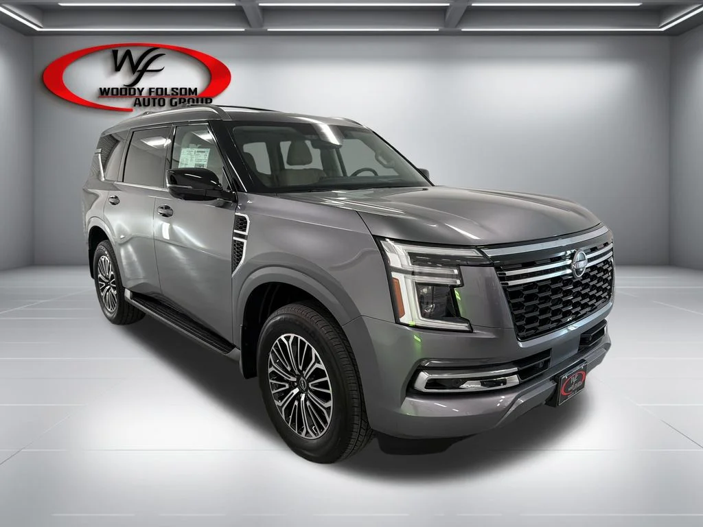 New 2026 Gray Nissan Platinum image 3