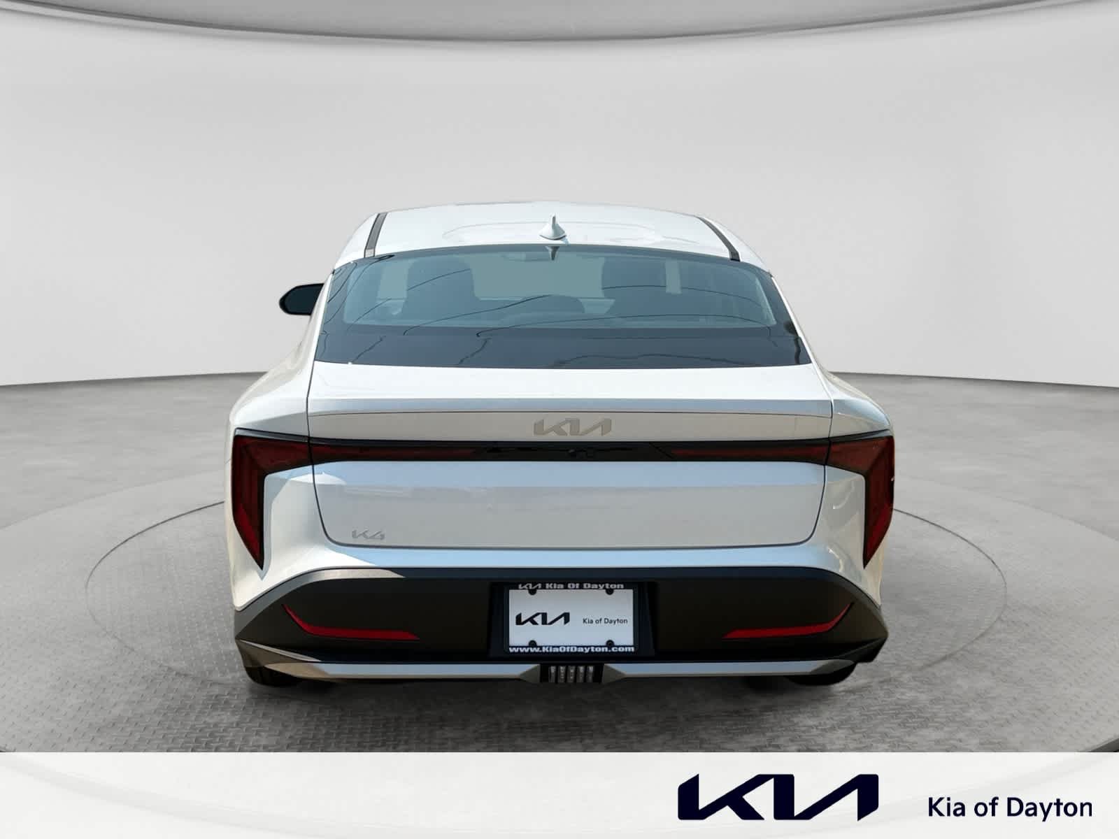 New 2026 SNOW WHITE PEARL Kia LX image 6