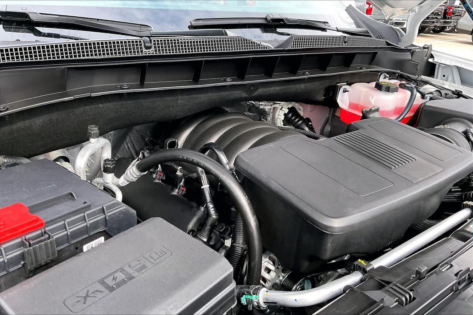 New 2026 Summit White Chevrolet LT image 17