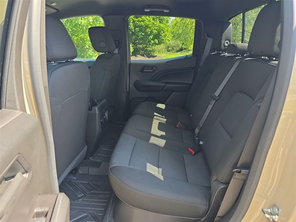 Used 2024  Chevrolet Trail Boss image 16