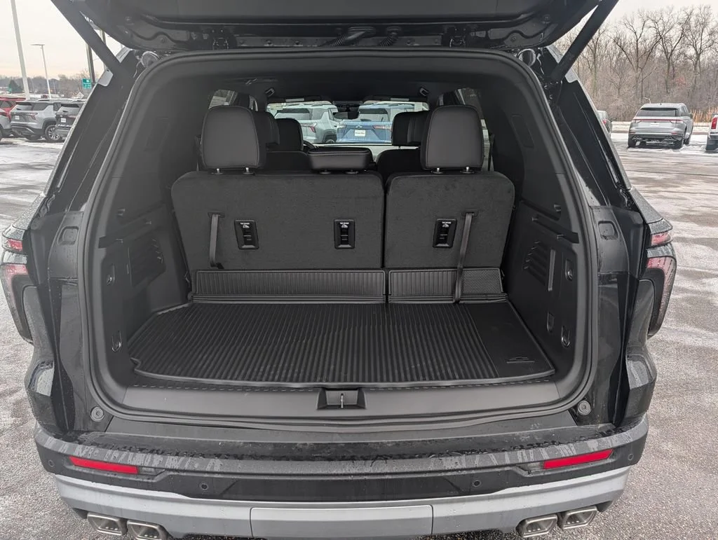 2026 Chevrolet Traverse LT - Photo 12