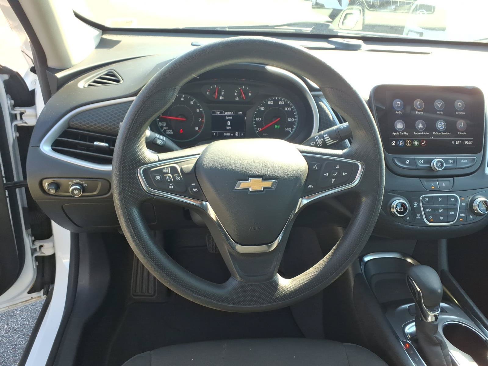 Used 2023 SUMMIT WHITE Chevrolet LT image 7