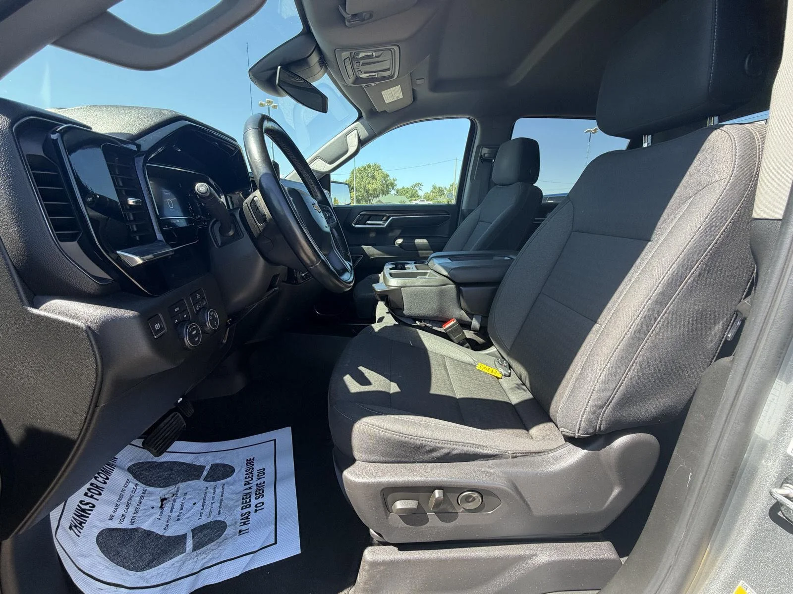 Used 2023 STERLING GRAY METALLIC Chevrolet LT image 9