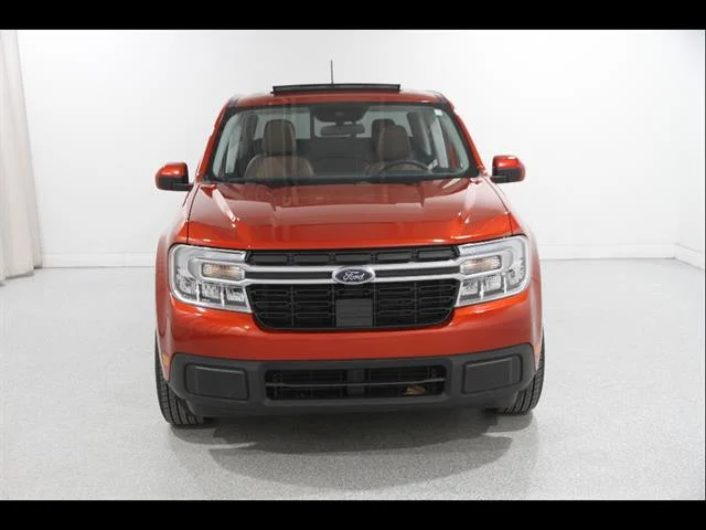 Used 2022 Hot Pepper Red Metallic Tinted Clearcoat Ford Lariat image 25
