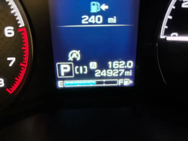 Used 2023 Green Subaru Base image 18