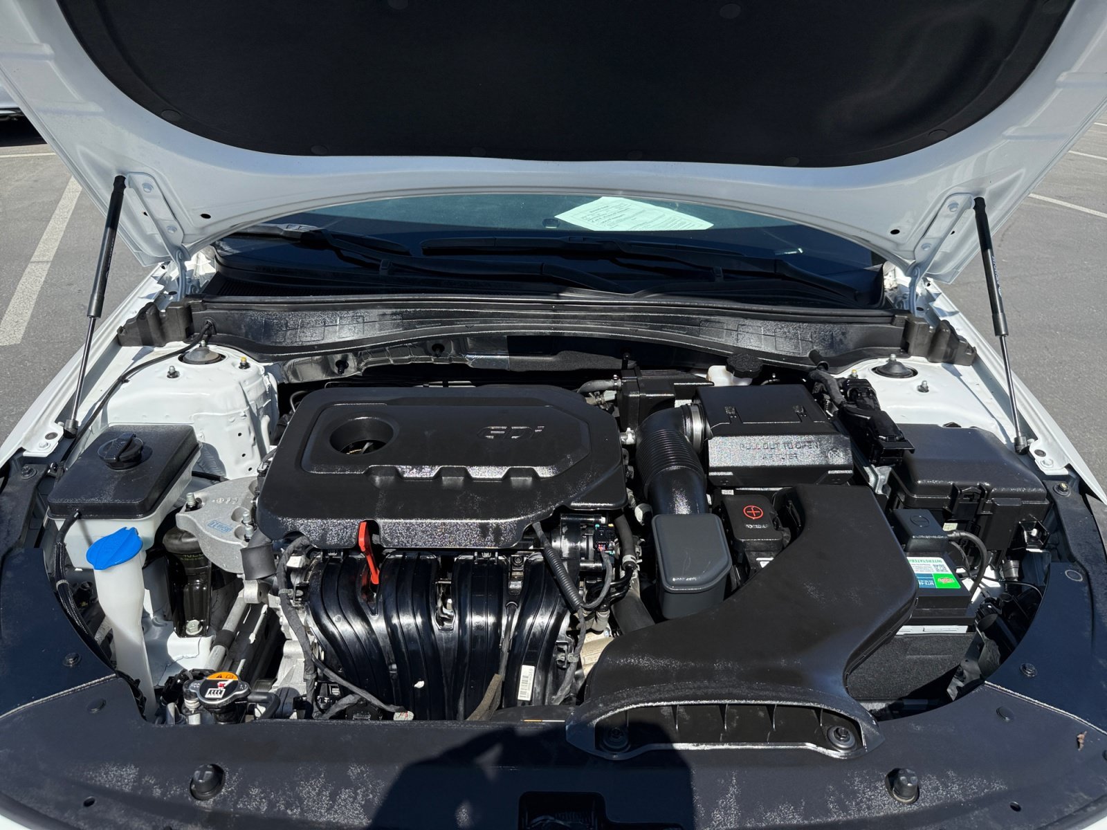 Used 2020 Snow White Pearl Kia LX image 20
