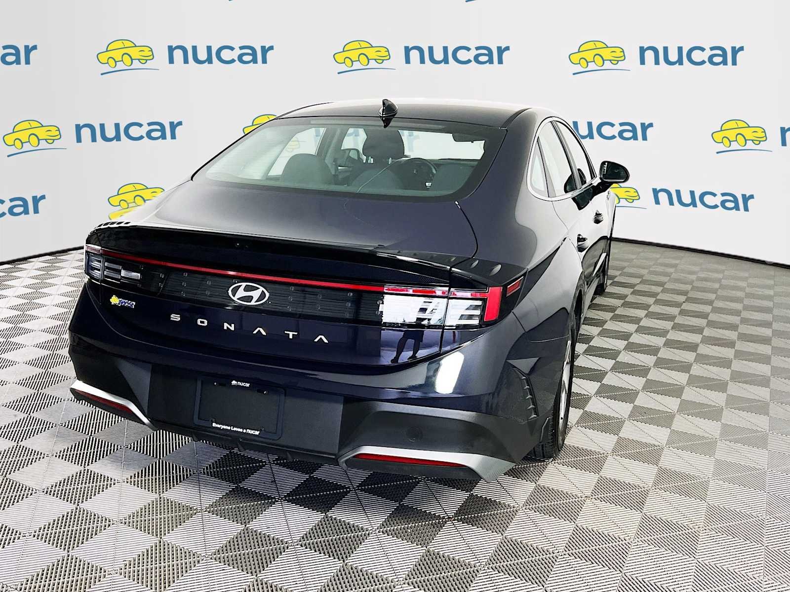 Used 2026 Carbon Blue Hyundai SE image 7