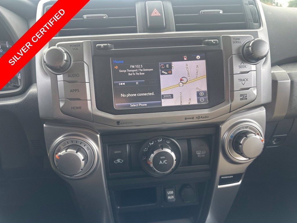 Used 2017 Super White Toyota SR5 image 12