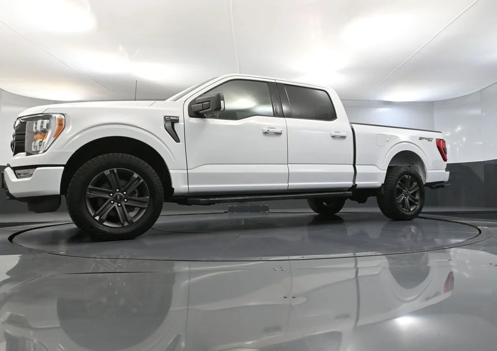 Used 2023 White Ford XLT image 57
