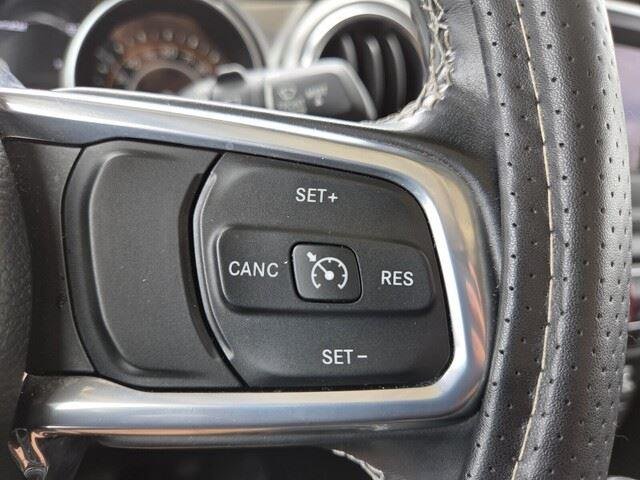 Used 2021 Bright White Clearcoat Jeep Unlimited Sahara image 16