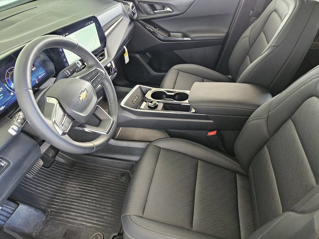 2026 Chevrolet Equinox LT - Photo 11