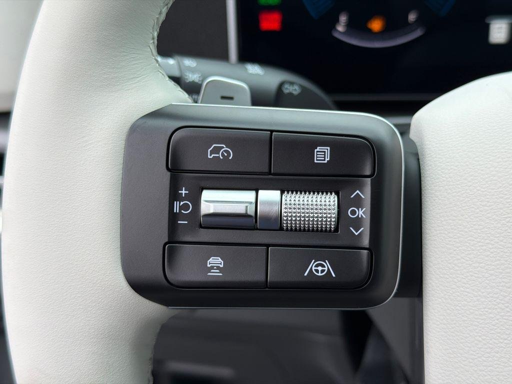 New 2026 Gray Hyundai SE image 25