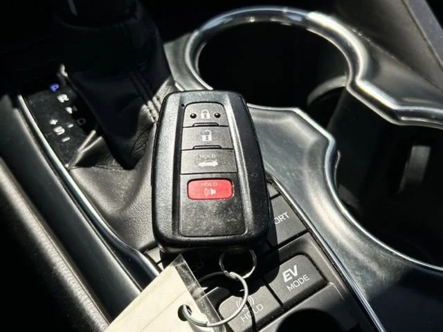 Used 2018 Gray Toyota XLE image 45