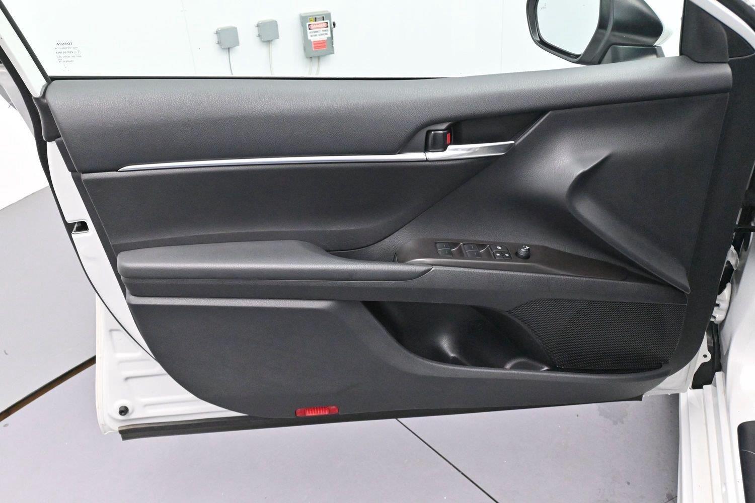 Used 2024 Ice Edge Toyota SE image 9