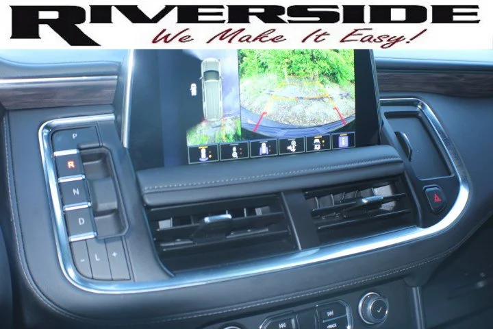 Used 2023 Black Chevrolet Z71 image 13