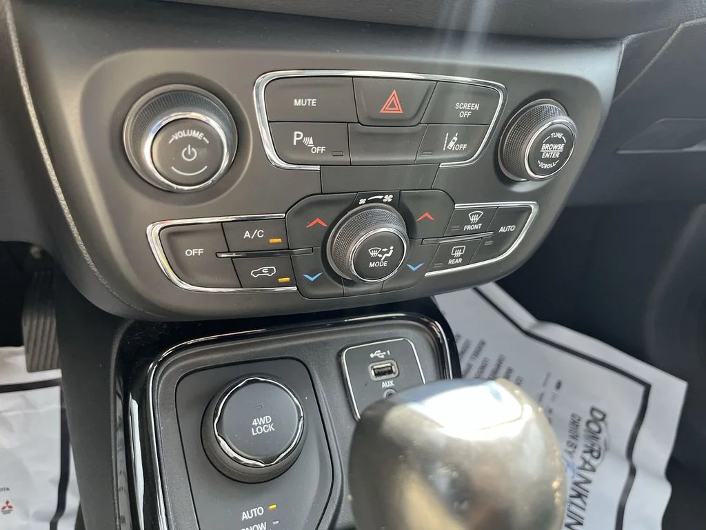 Used 2021 Gray Jeep Limited image 18