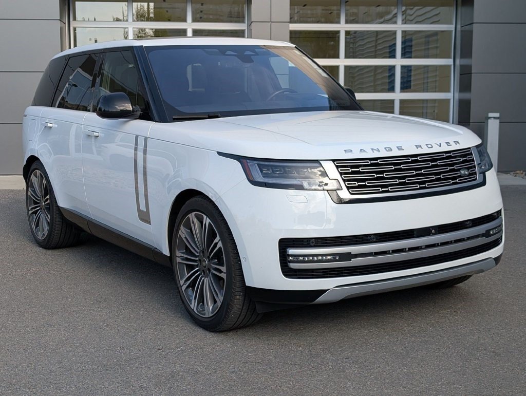 Used 2023 Fuji White Land Rover Autobiography image 3