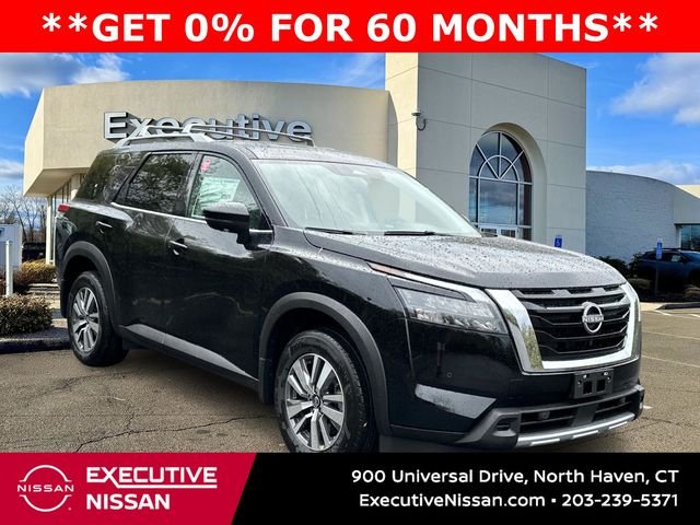 2025 Nissan Pathfinder SL