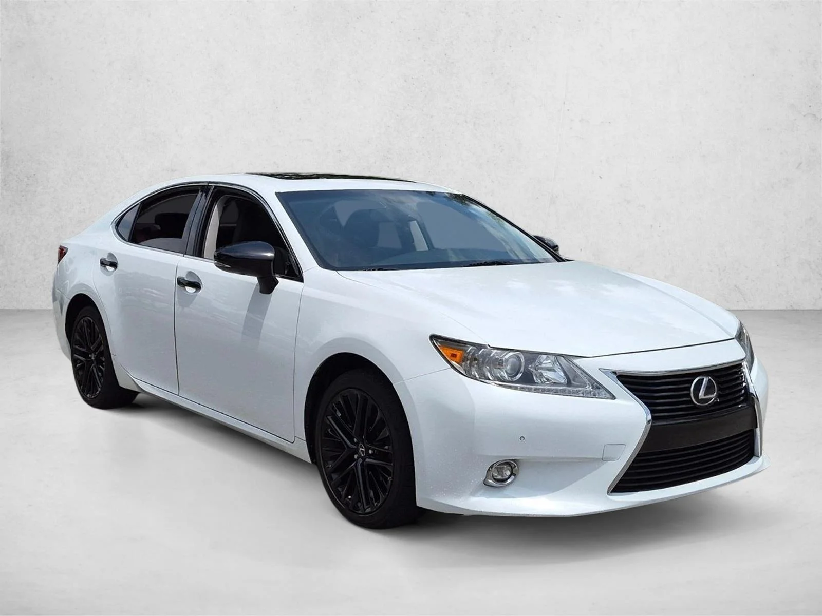 Used 2015 Ultra White Lexus Crafted Line image 3